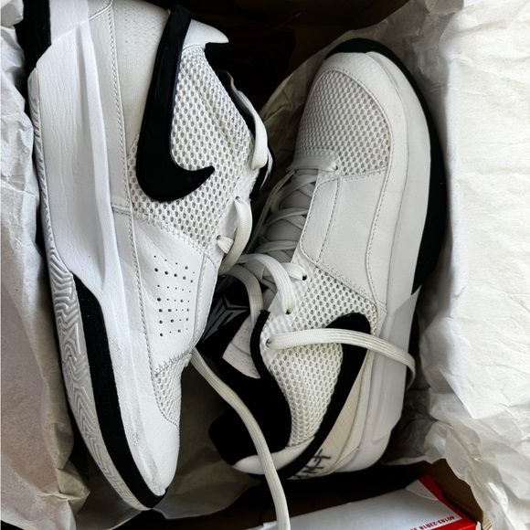Nike Other - Nike Zoom Hyperset 2. White and Black Retro Trainer Sneakers…. BRAND NEW